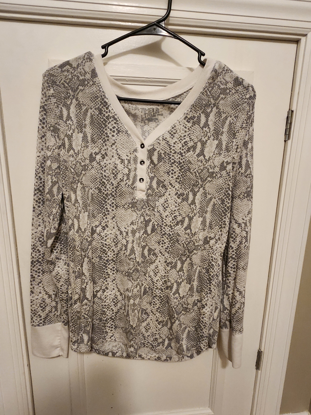 Time and Tru Gray and White Snake-Print Henley Long Sleeve Top